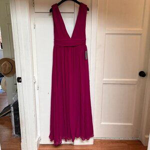 Love X Design: Athen Plunging V-Neck Maxi Dress